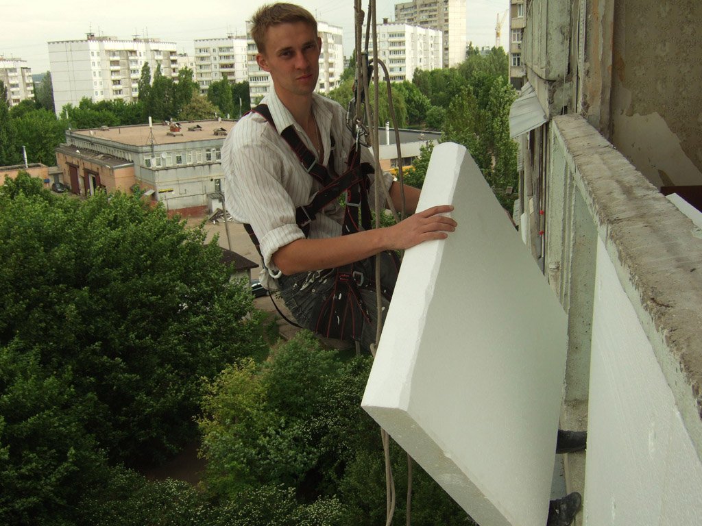 Как и чем утеплить балкон пенопластом: пошаговая инструкция