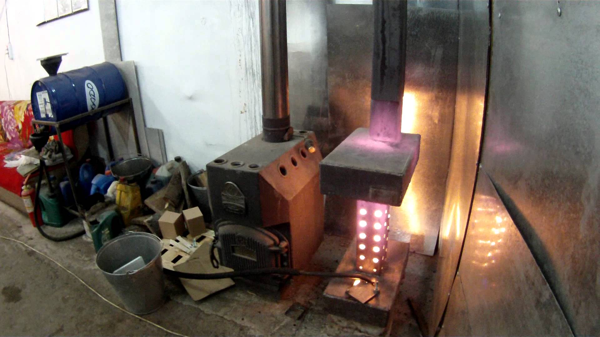 печка в гараж на отработанном масле — Video | VK